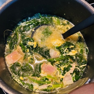 豚肉茹で汁リメイク。ほうれん草とベーコンの卵スープ